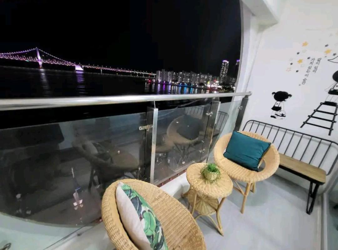 Gwangalli Grand Terrace Ocean View Ciudad Metropolitana de Ciudad Metropolitana de Busan Exterior foto